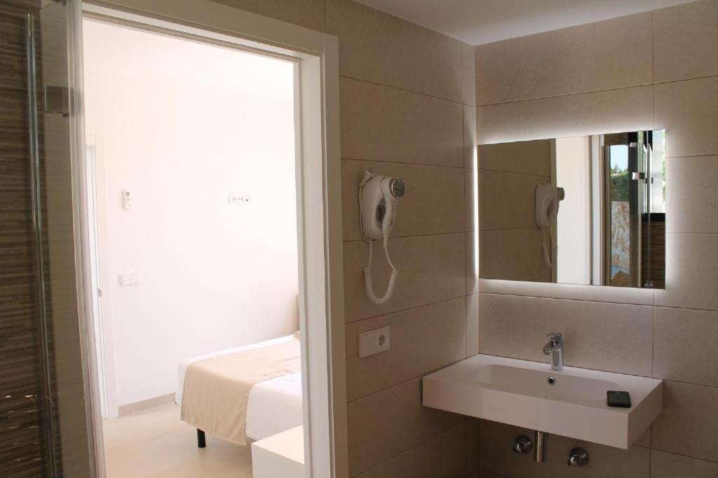 Villa Sonia Cala'N Blanes  Exterior photo